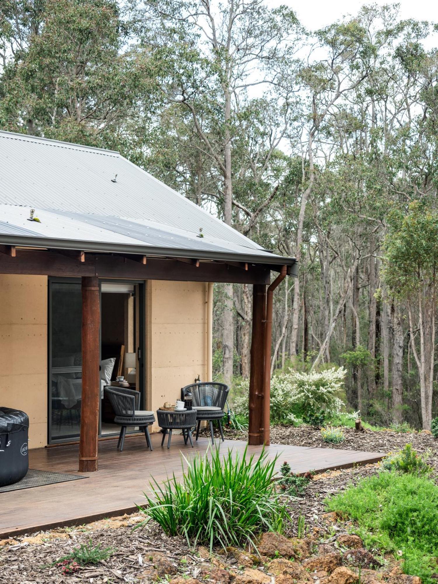 Jarrah Grove Forest Retreat - Adults Only Luxury Chalet Rosa Glen Buitenkant foto