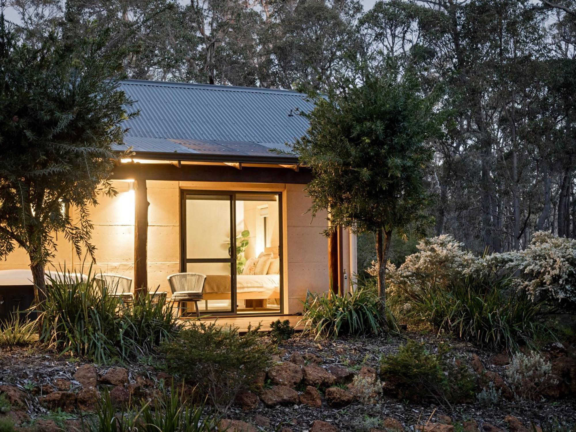 Jarrah Grove Forest Retreat - Adults Only Luxury Chalet Rosa Glen Buitenkant foto