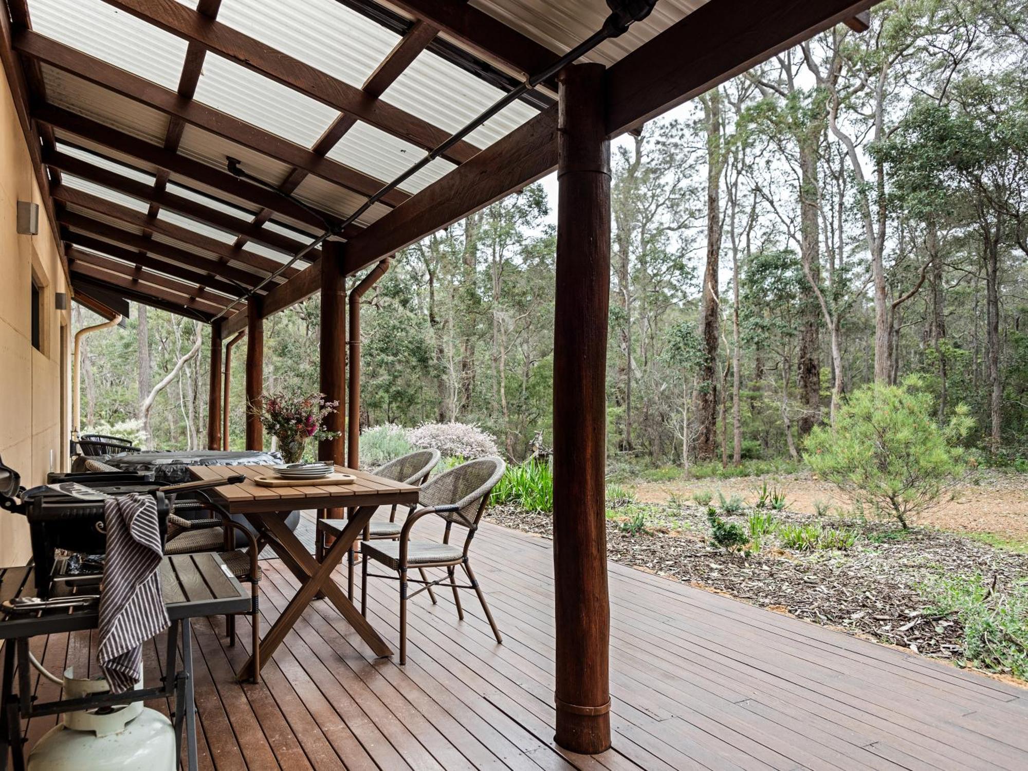 Jarrah Grove Forest Retreat - Adults Only Luxury Chalet Rosa Glen Buitenkant foto